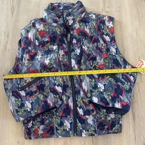 NWT Free People Movement Off The Grid Vest- Multiple Sizes Available - Picture 11 of 16